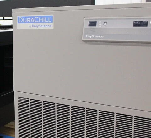Dual channel closed loop chiller unit